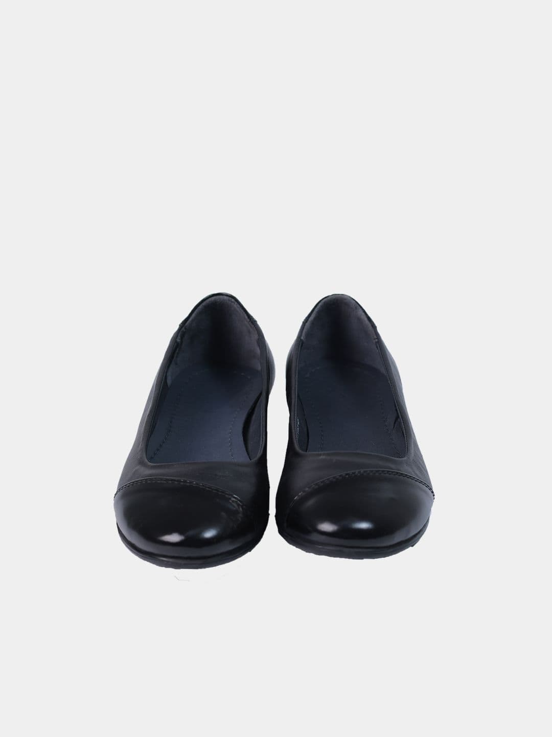 Tabiiy charmdan tayyorlangan maktab tuflisi view 2