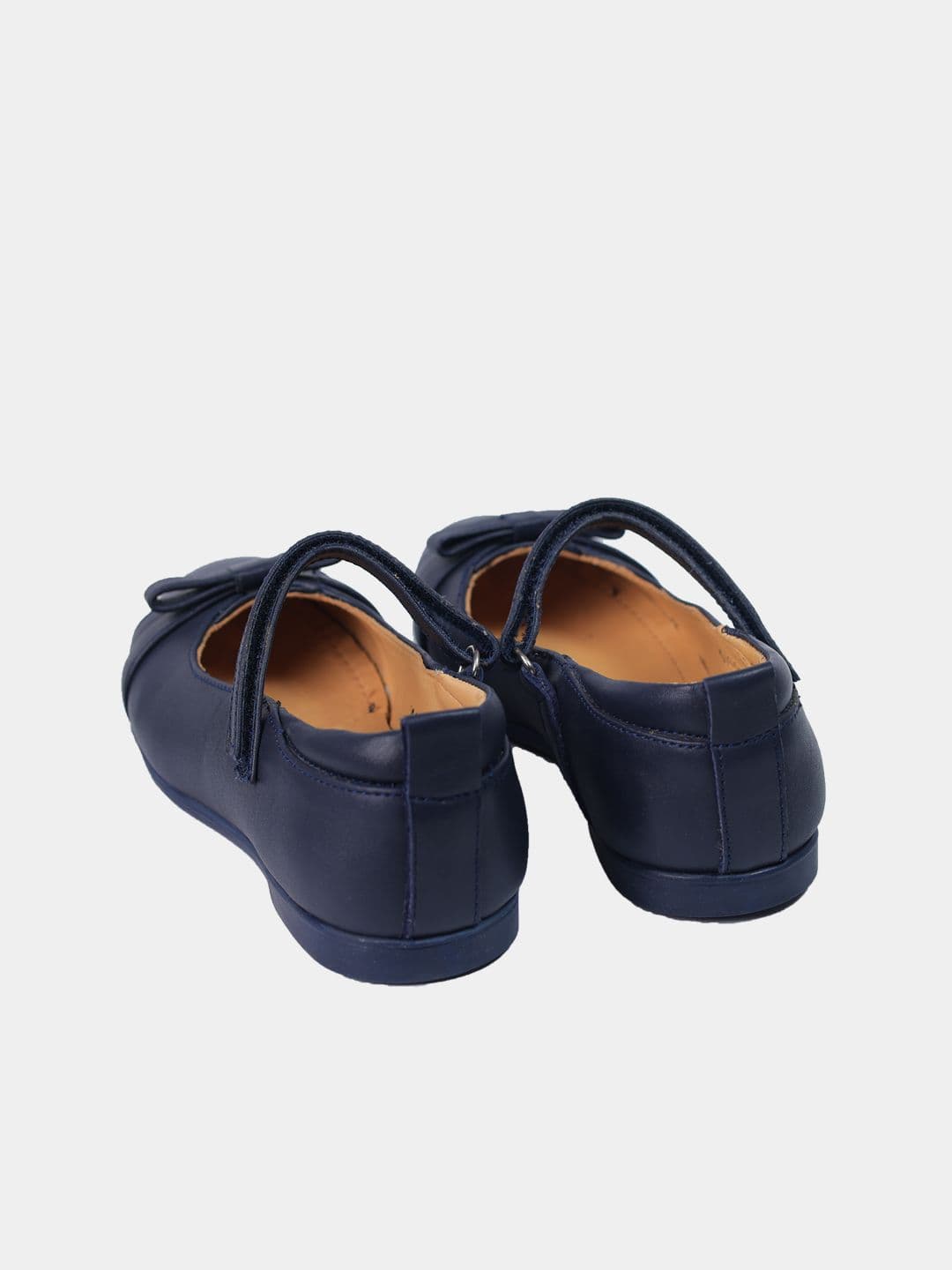 Tabiiy charmdan tayyorlangan maktab tuflisi view 2