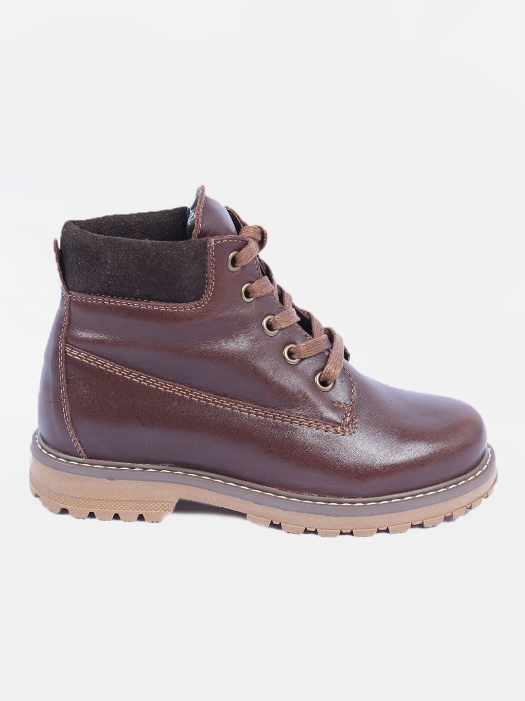 Children’s winter boots made of genuine leather, with fur lining, waterproof. view 4